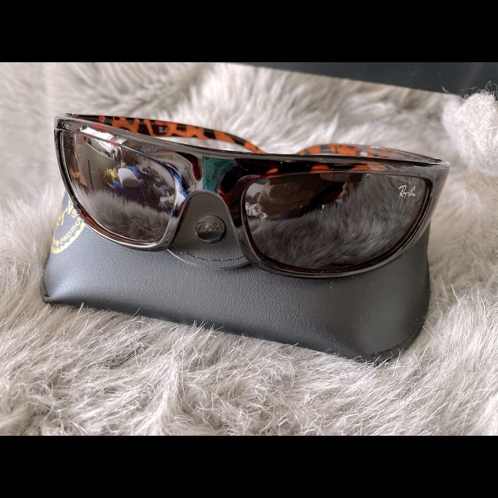 Ray-Ban Tortoiseshell Sunglasses